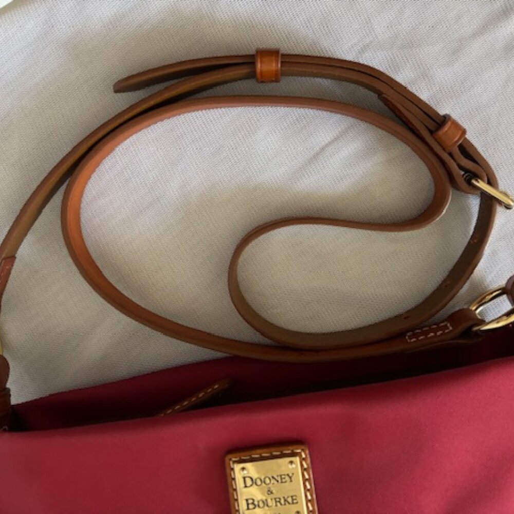 Dooney & Bourke Windham Daisy Letter Carrier Wine - Picture 9 of 16